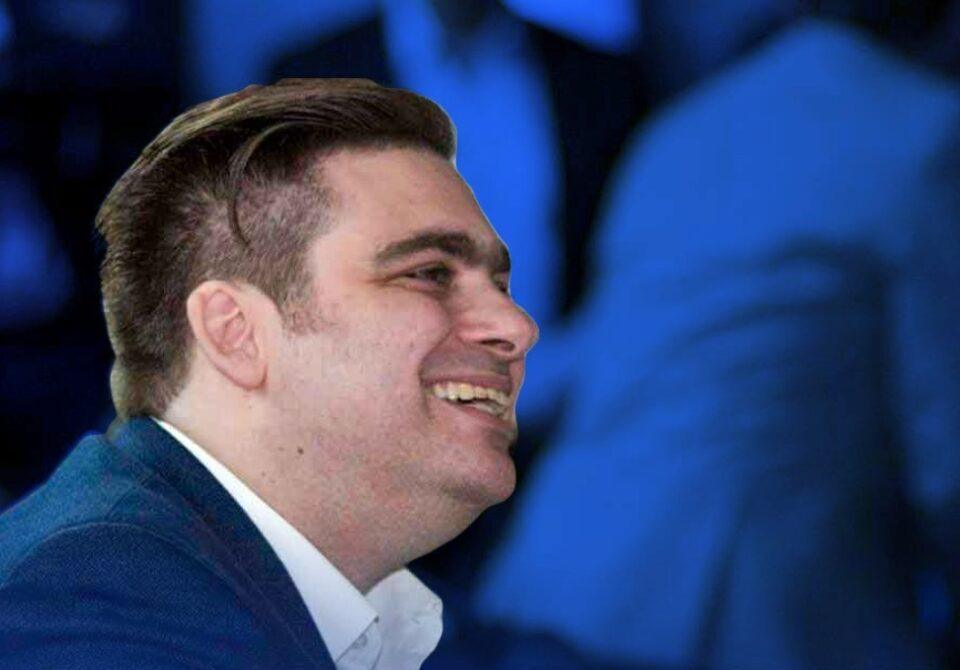 Γιάννης Βουτσινάς